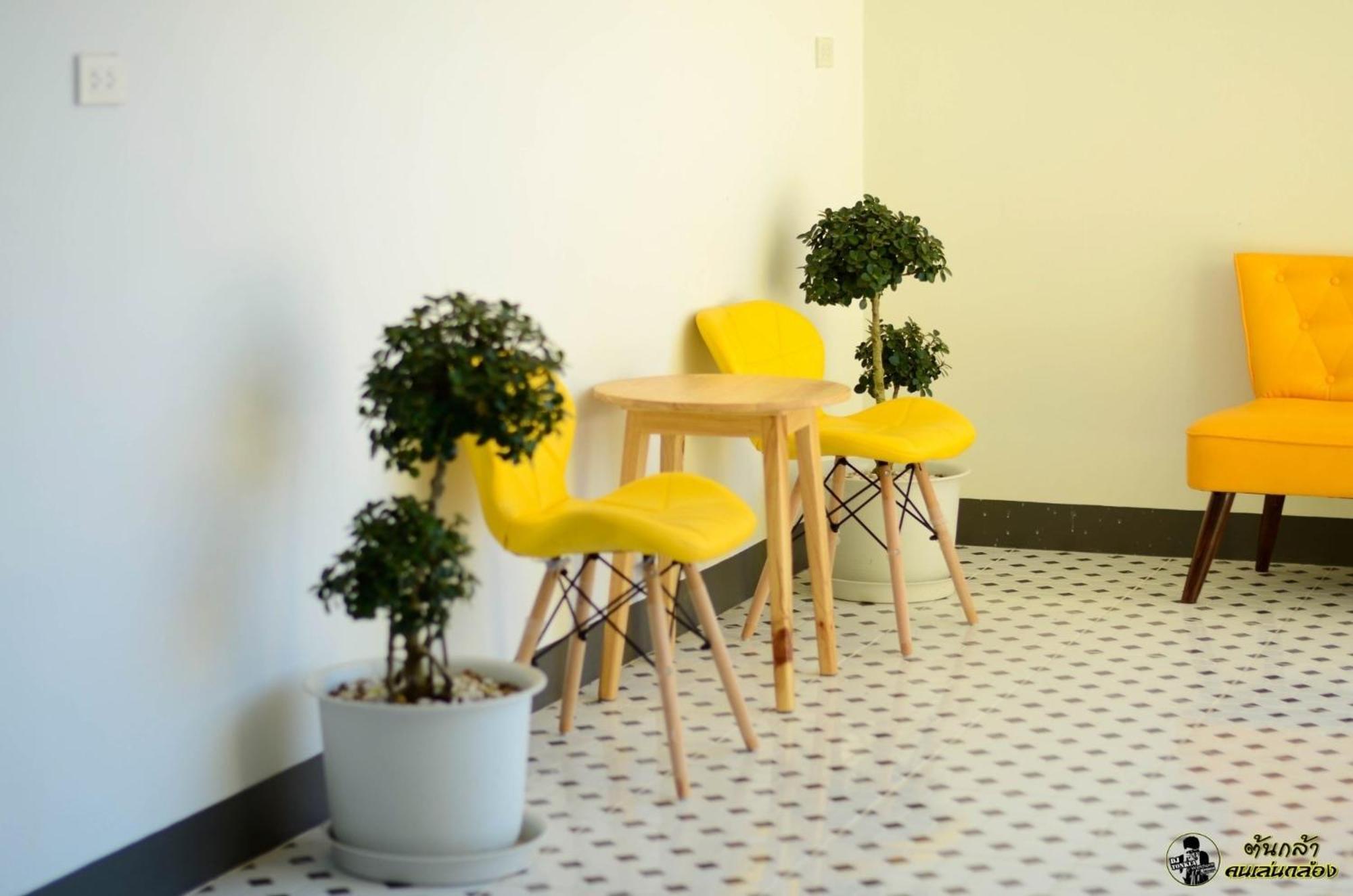 แอ่ว-ดีld Hotel&Residences Ngao Bagian luar foto